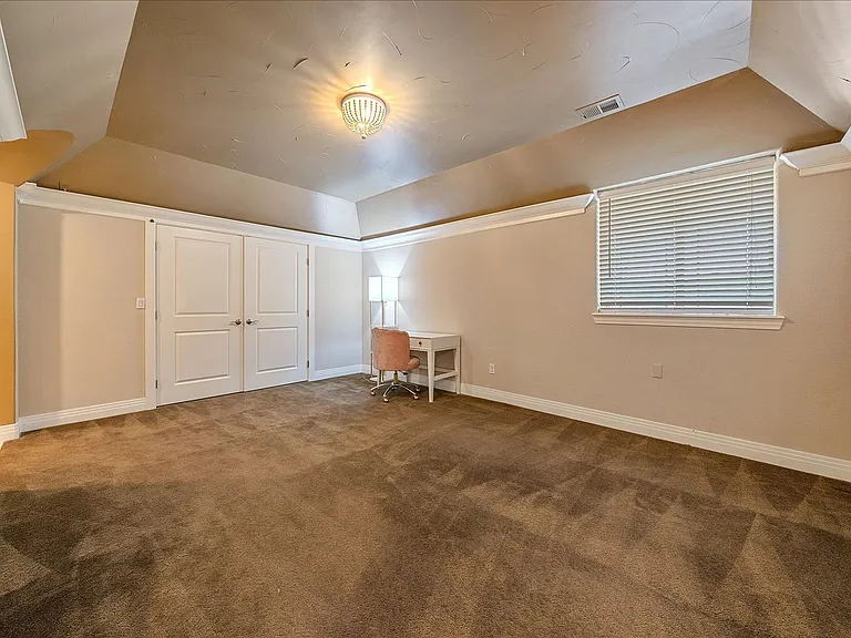 6265 Diamond Ridge Pkwy — Photo 35