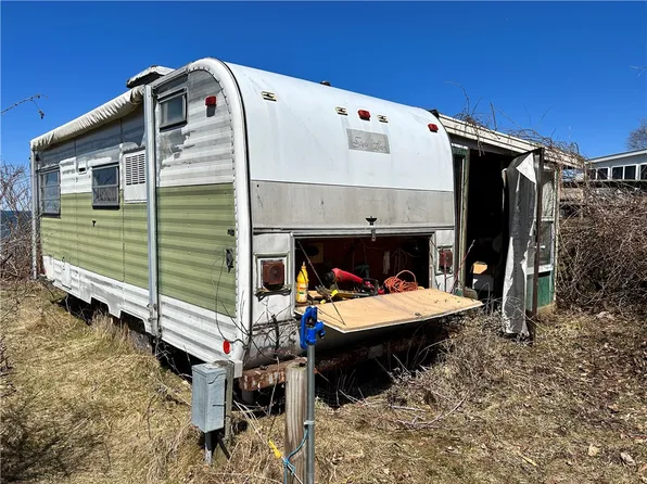 7945 Lake Rd #80, Sodus Pt, NY 14555