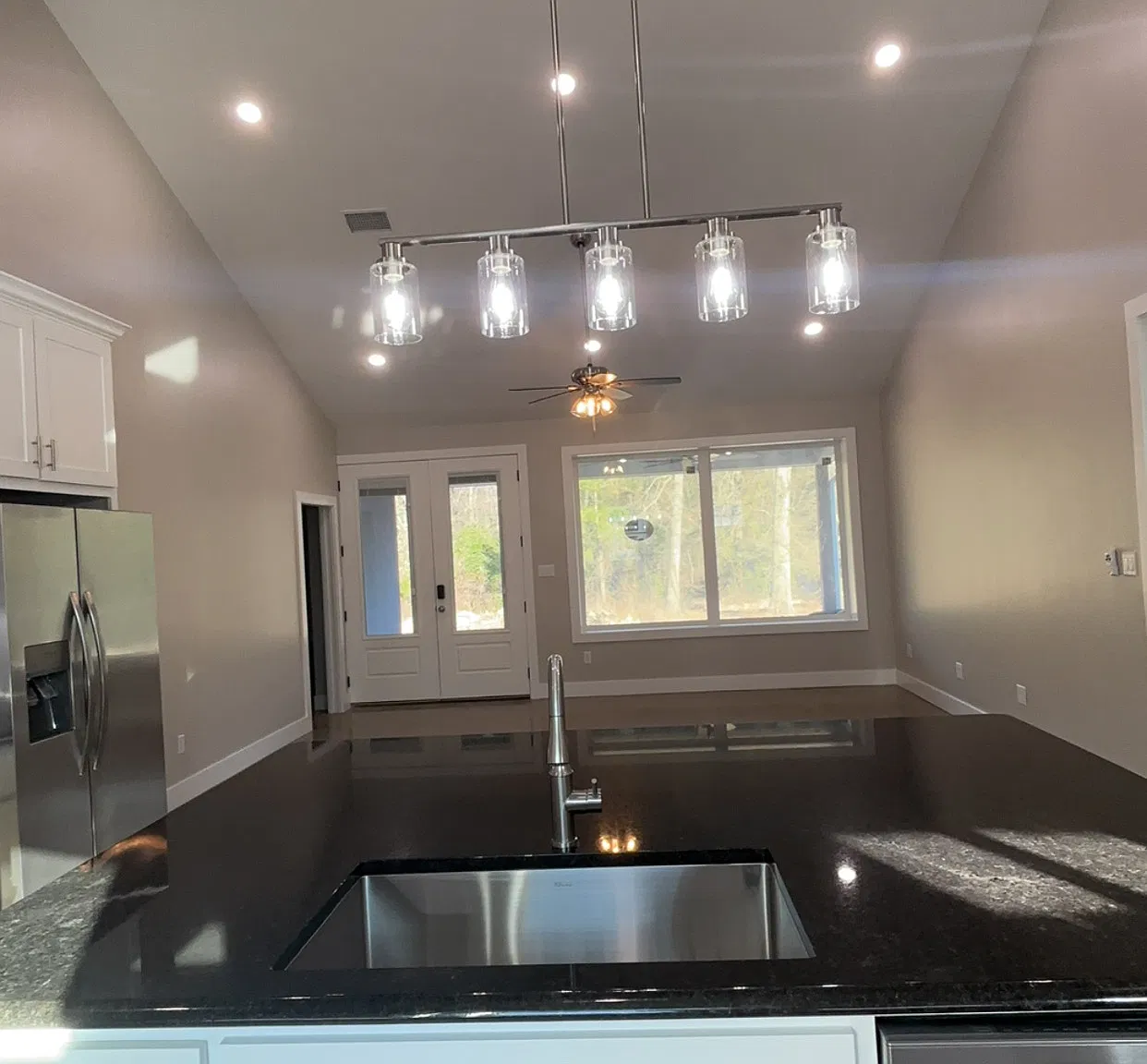 12546 Vinson Cir — Photo 4