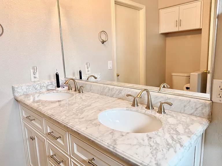 4809 E Melinda Ln — Photo 9