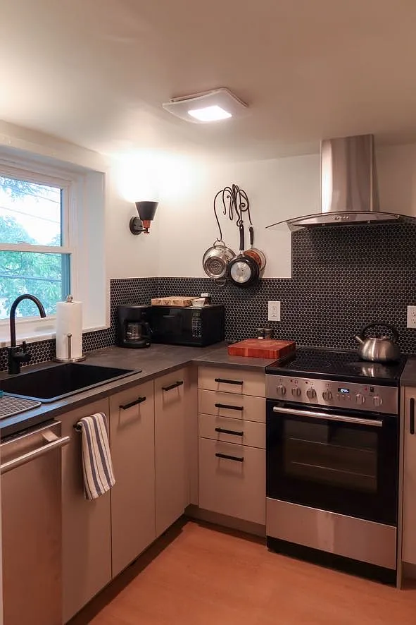 1 bed, 500 sqft, $1,850 — Photo 2