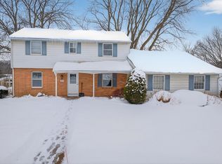5865 Carriage Hill Dr, Erie, PA 16509