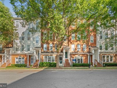 332 Cross Green St #B, Gaithersburg, MD, 20878