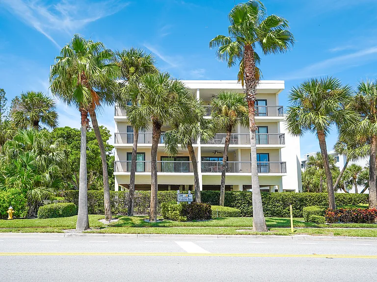 3200 Gulf Blvd #208 — Photo 5
