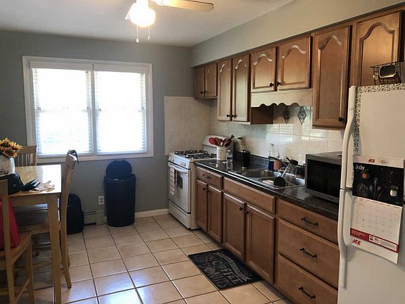 5th image of 24119 W Hazelcrest Dr Ste 200