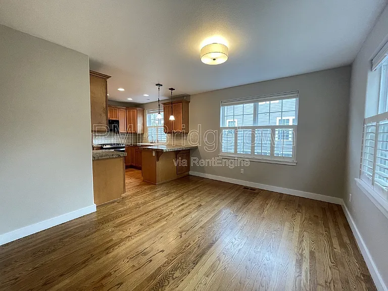 10235 NW Edgewood Dr — Photo 13