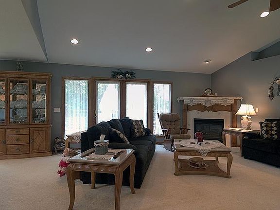4th image of 4775 Meadow Pond Ln