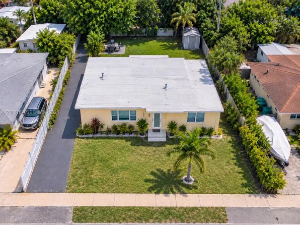 745 NW 126th St, North Miami, FL 33168