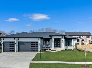 9616 Corydalis Ave, Saint John, IN 46373