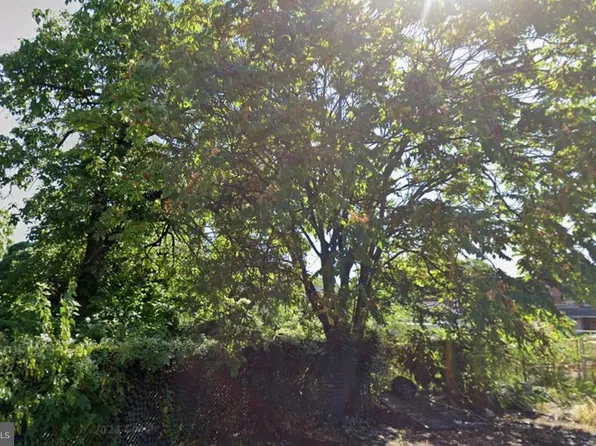 513 Barclay St, Chester, PA 19013