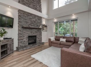 24128 Hill Ave, Maple Ridge, BC V2W 2C9