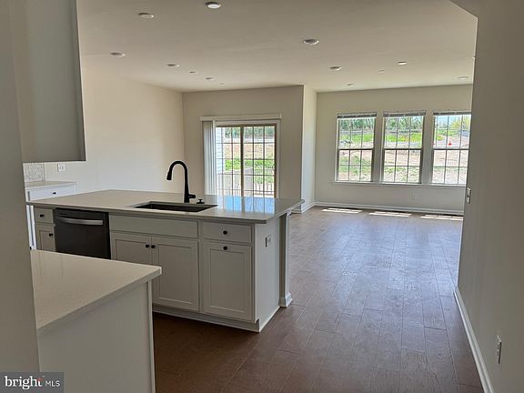 5th image of 330 Milton Stamp Dr