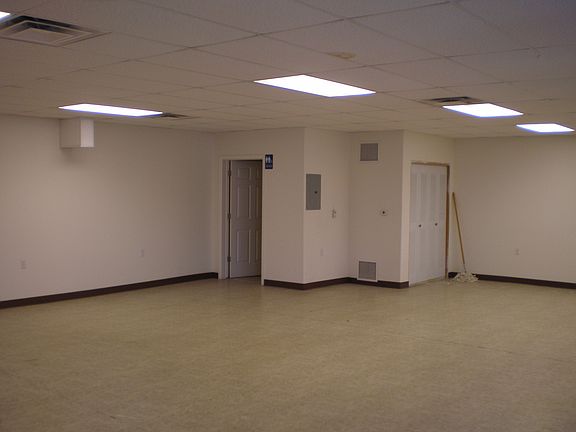 5th image of 407 Glenwood Ave
