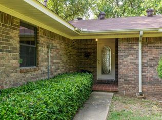 1125 Lakeshore Dr, Hot Springs, AR 71913