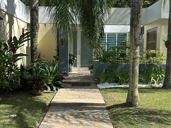 (undisclosed Address), Guaynabo, PR 00971