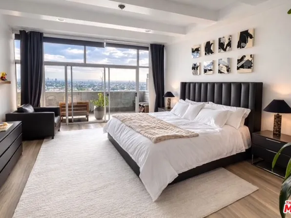 1155 N La Cienega Blvd #3, West Hollywood, CA 90069