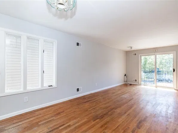 2451 Kennedy Blvd #1, Jersey City, NJ 07304