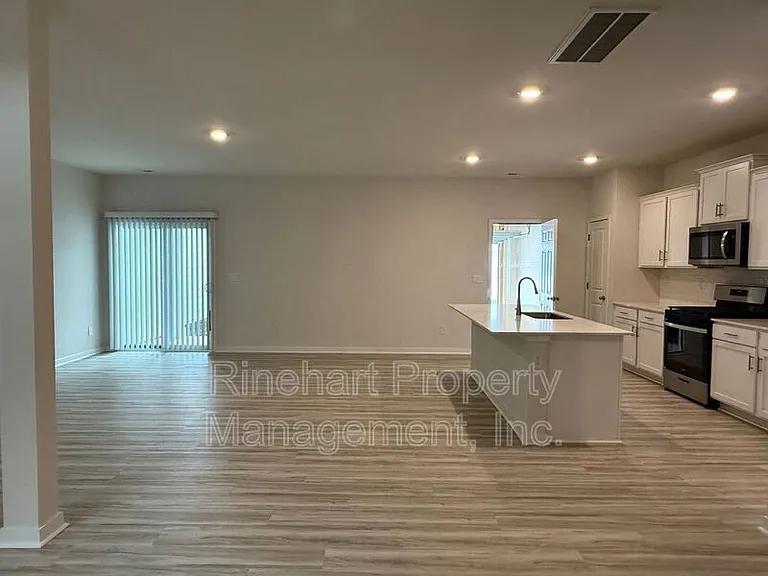 328 Ginsberg Rd — Photo 6