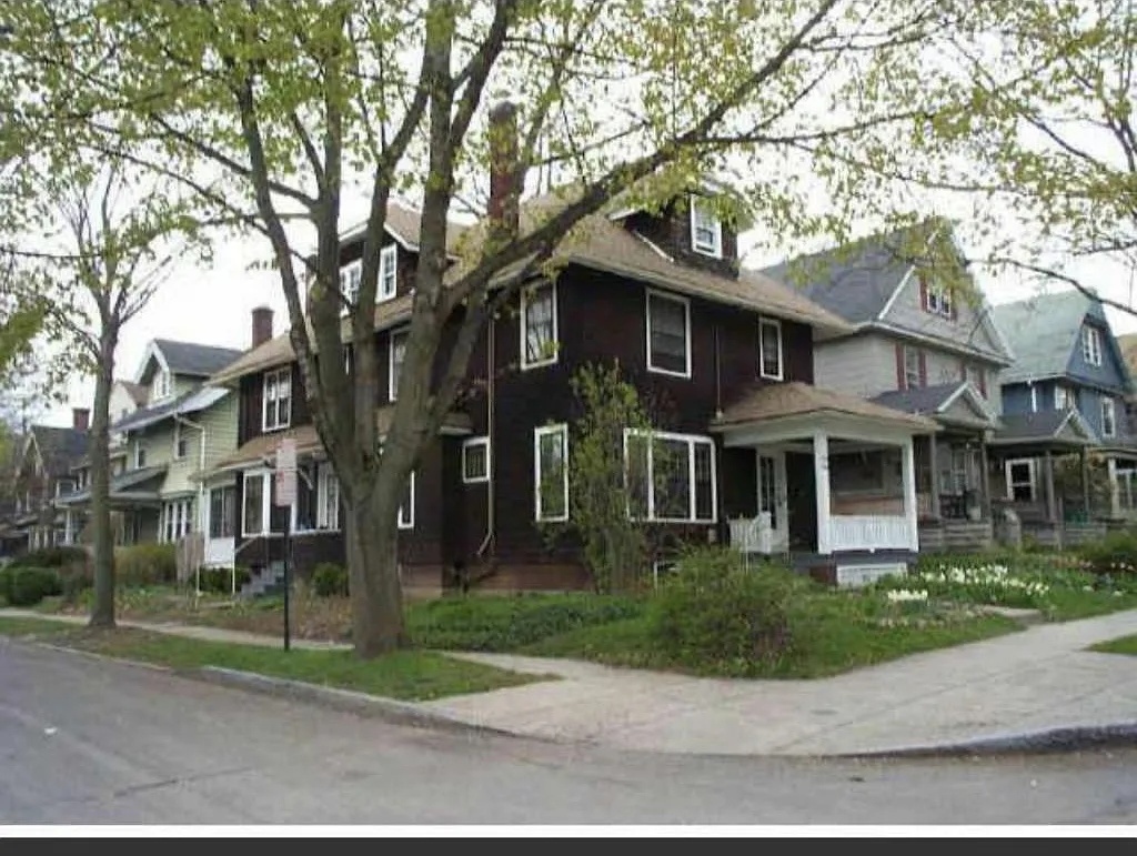 1057 Park Ave — Photo 1