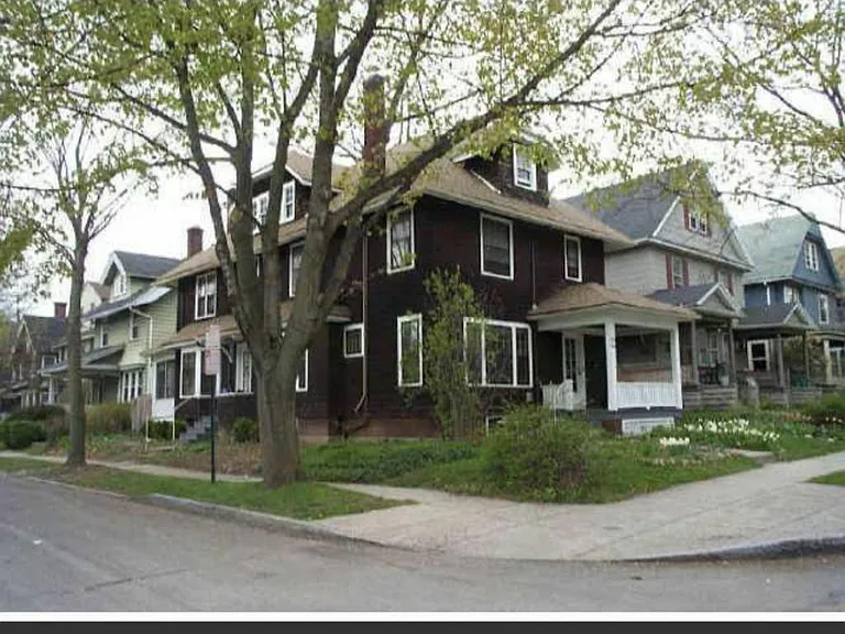 1057 Park Ave — Photo 1