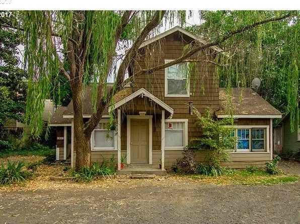 538 W Umpqua St, Roseburg, OR 97471