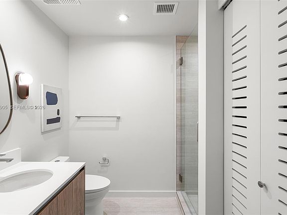 5th image of 1611 SW 2nd Ave #1005