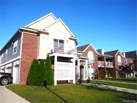 3rd image of 29996 Heritage Pkwy
