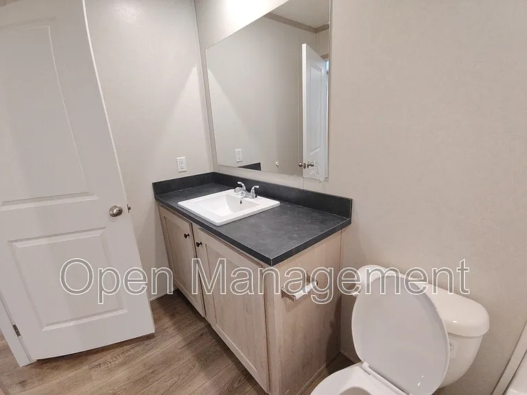40 Erin Ln #141 — Photo 13