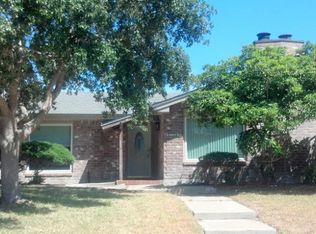 1504 Skyline Dr, Portland, TX 78374