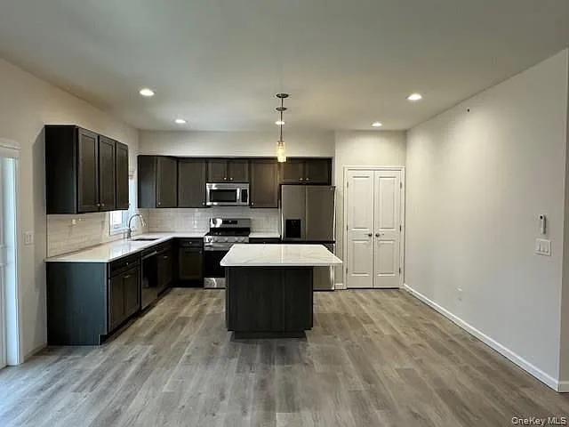 2 bed, 2.0 bath, 1200 sqft, $2,800 — Photo 3