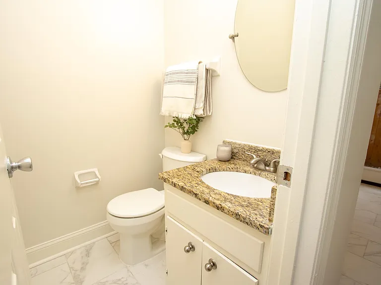 3315 Fairmont Dr #11 — Photo 7