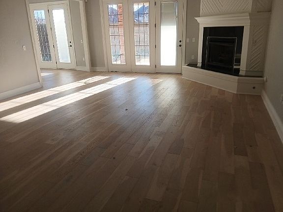 2nd image of 5216 S Sloan Cir