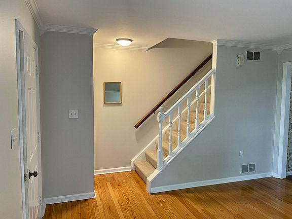 4th image of 6151 Haymarket Way