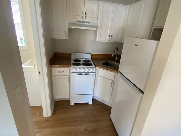 434 Russell Rd — Photo 13