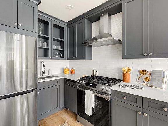 2nd image of 95 Quincy St #3F