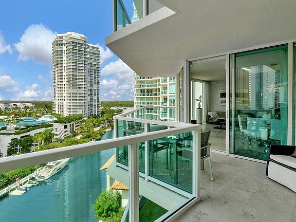 4th image of 150 Sunny Isles Blvd Unit 1904
