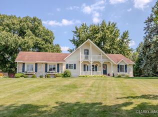 1612 Angling Rd SW, Grandville, MI 49418