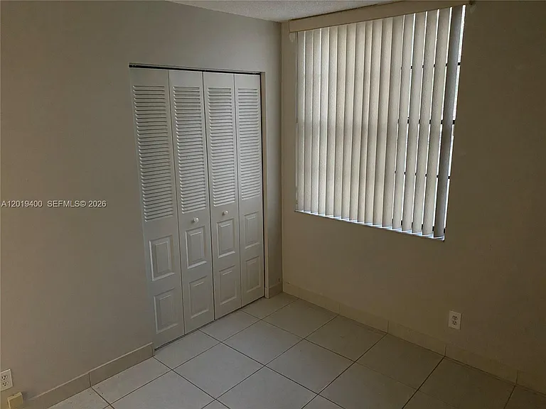 210 Lake Pointe Dr #114 — Photo 11