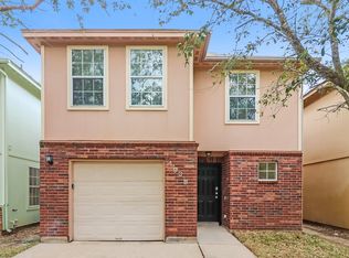 4938 S Cancun Dr, Houston, TX 77045