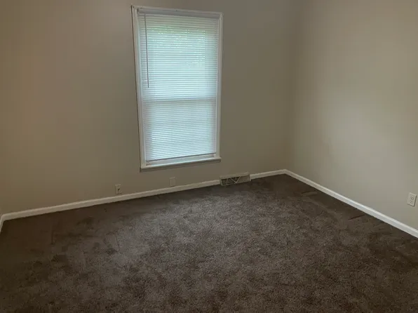 255 Meadowview Dr #1, Frankfort, KY 40601