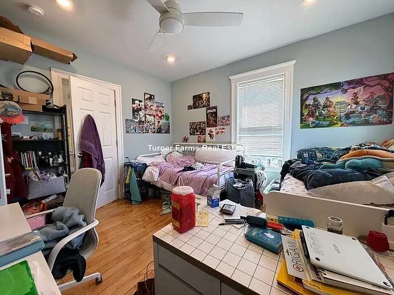 11 Burnham St — Photo 9