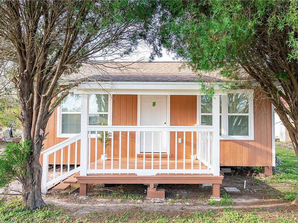 1st image of 3005 Houston Street
