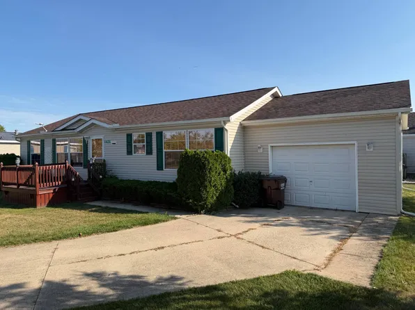 3945 Raisin Gln, Monroe, MI 48161