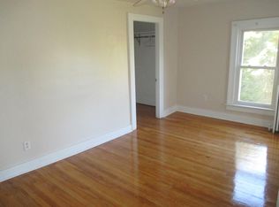 8 Elm St FLOOR 2, New York Mills, NY 13417