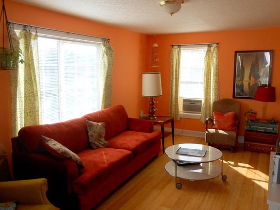 2nd image of 718 Gillis St