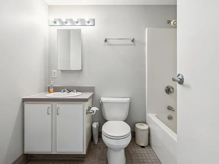 534 Commonwealth Ave #7D — Photo 14