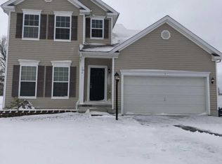 152 Terrier Ct, Pataskala, OH 43062