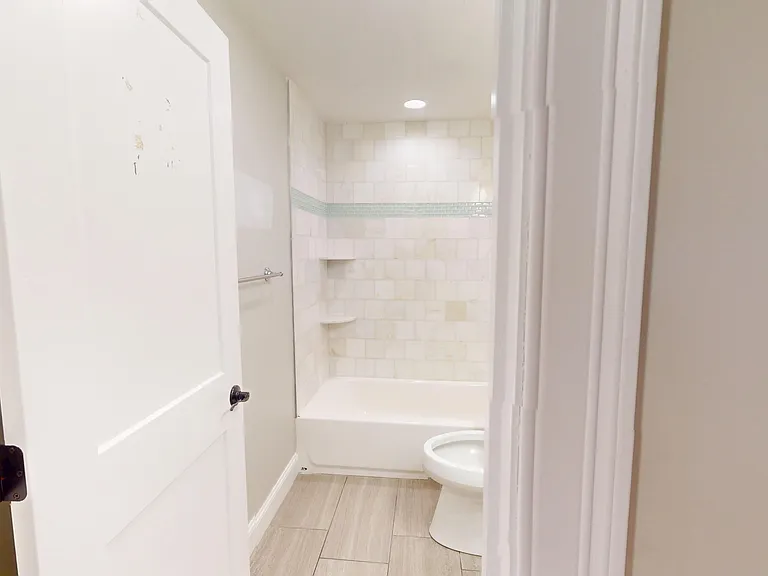 41 Winchester St #1 — Photo 1