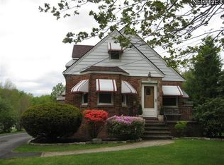 4606 W Ridgewood Dr, Parma, OH 44134