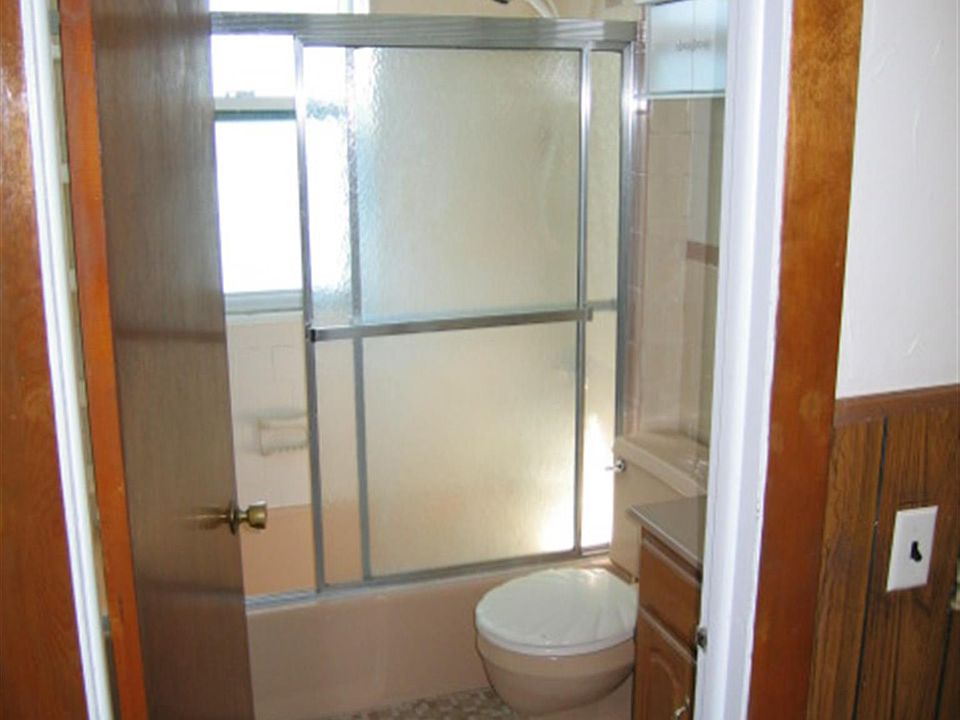 2nd image of 202 Washington St #U3